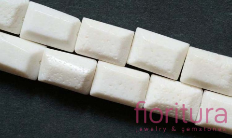 KORAL BIAŁY PASTYLKA PROSTOKĄTNA 18x13MM