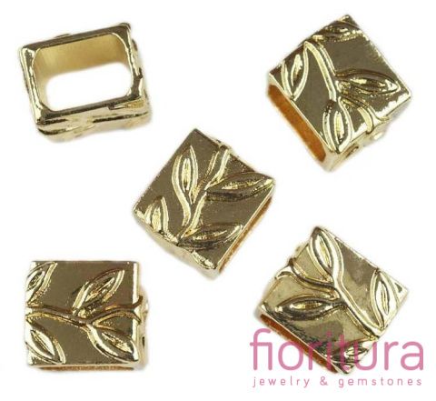 PRZEKŁADKA KWADRAT Z LIŚCIEM 15x13MM KOLOR ZŁOTY