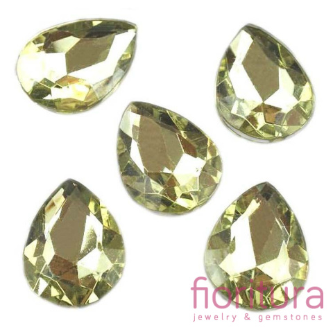 KABOSZON AKRYLOWY FASETOWANY ŁEZKA 25x18x5MM KOLOR JASNY ZIELONY