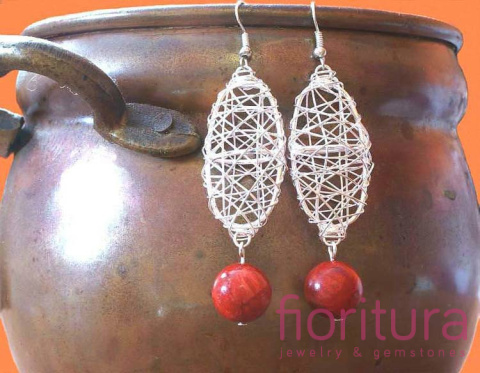 KOLCZYKI ARIES Z KORALEM