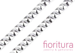 TAŚMA Z ĆWIEKAMI PIRAMIDKI 8x6MM KOLOR SREBRNY