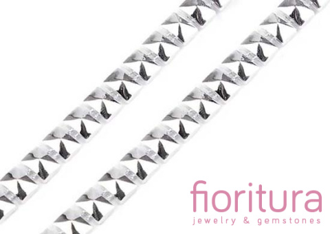 TAŚMA Z ĆWIEKAMI PIRAMIDKI 8x6MM KOLOR SREBRNY