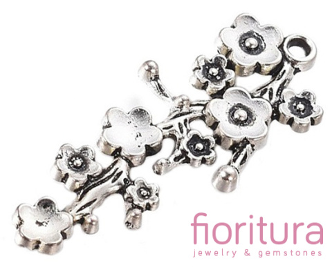 ZAWIESZKA KWIAT ŚLIWY OK.42x19x2MM KOLOR STARE SREBRO