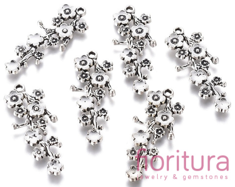 ZAWIESZKA KWIAT ŚLIWY OK.42x19x2MM KOLOR STARE SREBRO