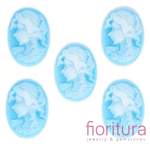 KABOSZON Z ŻYWICY KAMEA OWAL 24x18x5MM KOLOR PODSTAWY NIEBIESKI
