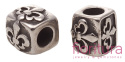 PRZEKŁADKA Z LILIJKĄ KOSTKA 8x8x8MM KOLOR STARE SREBRO