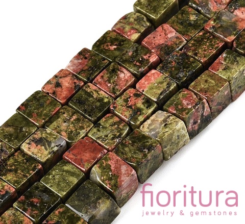 KAMIEŃ NATURALNY  UNAKIT KOSTKA NIEREGULARNA 6-6,5x6-5,5x6-6,5MM