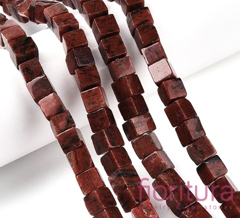 KAMIEŃ NATURALNY  JASPIS CZERWONY KOSTKA NIEREGULARNA 6-6,5x6-5,5x6-6,5MM