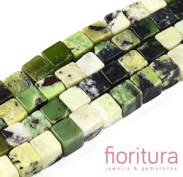 KAMIEŃ NATURALNY  SERPENTYNIT KOSTKA NIEREGULARNA 6-6,5x6-5,5MM