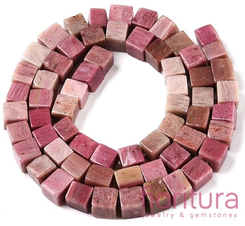 KAMIEŃ NATURALNY  RODONIT KOSTKA NIEREGULARNA 6-6,5x6-5,5x6-6,5MM