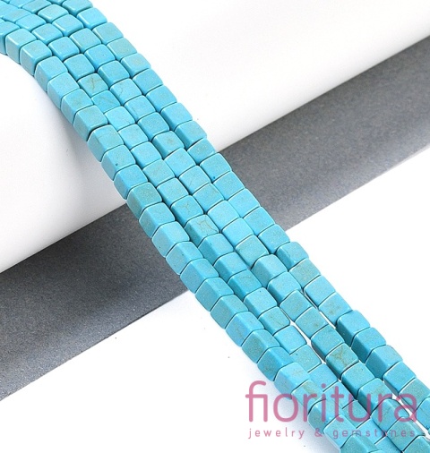 KAMIEŃ SYNTETYCZNY BARWIONY TURKUS KOSTKA NIEREGULARNA 4,5x4,5x4,5MM