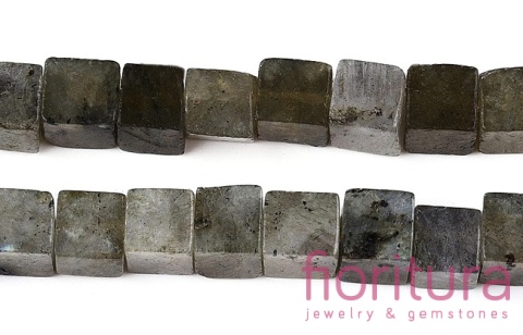 KAMIEŃ NATURALNY  LABRADORYT KOSTKA NIEREGULARNA 6-6,5x6-5,5x6-6,5MM