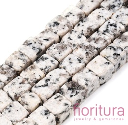 KAMIEŃ NATURALNY JASPIS SEZAMOWY BIAŁY KOSTKA NIEREGULARNA 6-6,5x6-5,5x6-6,5MM