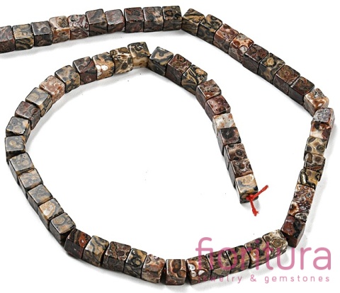 KAMIEŃ NATURALNY JASPIS LEOPARDZI KOSTKA NIEREGULARNA 6-6,5x6-5,5x6-6,5MM