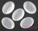KABOSZON Z ŻYWICY KOCIE OKO OWAL 17x13MM KOLOR BIAŁY