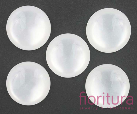 KABOSZON Z ŻYWICY KOCIE OKO KOŁO 20MM KOLOR BIAŁY