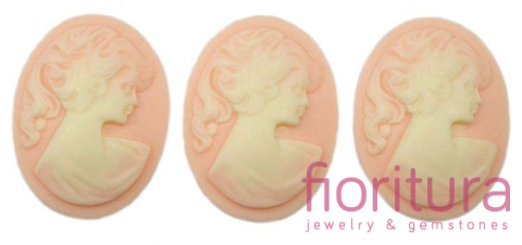 KABOSZON KAMEA OWAL 30x40MM KOLOR PODSTAWY ŁOSOSIOWY