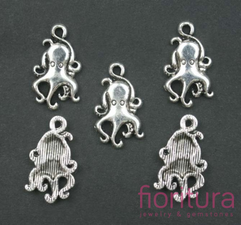 ZAWIESZKA OŚMIORNICZKA 18x10MM KOLOR STARE SREBRO