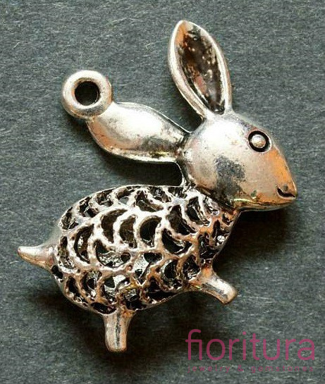ZAWIESZKA KRÓLIK 29x28x8MM KOLOR STARE SREBRO