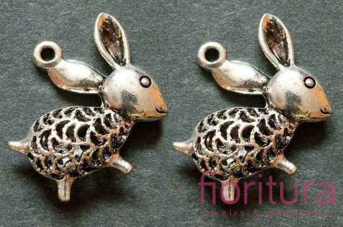 ZAWIESZKA KRÓLIK 29x28x8MM KOLOR STARE SREBRO
