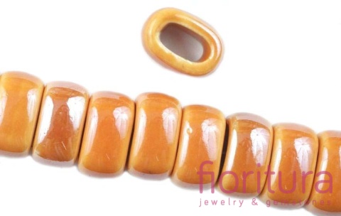 PRZEKŁADKA CERAMICZNA OWAL 19x9MM KOLOR JASNY BRĄZ